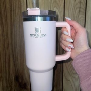Stanley 40 oz tumbler